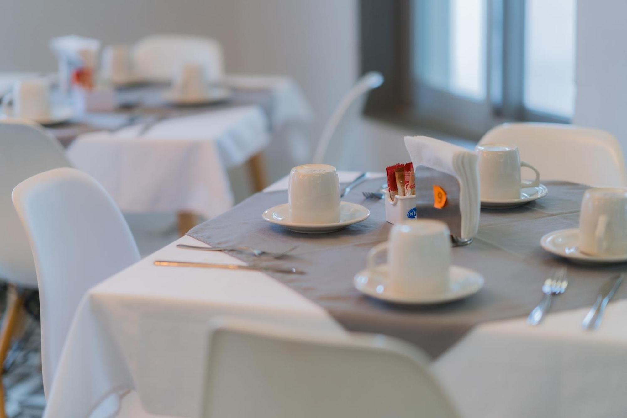 Expo Hotel Guadalajara - Zona Expo Frente Al Centro De Convenciones Екстериор снимка